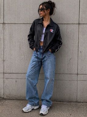 Champion Cropped Windbreaker Jacket Black Women’s Streetwear Lightweight Small